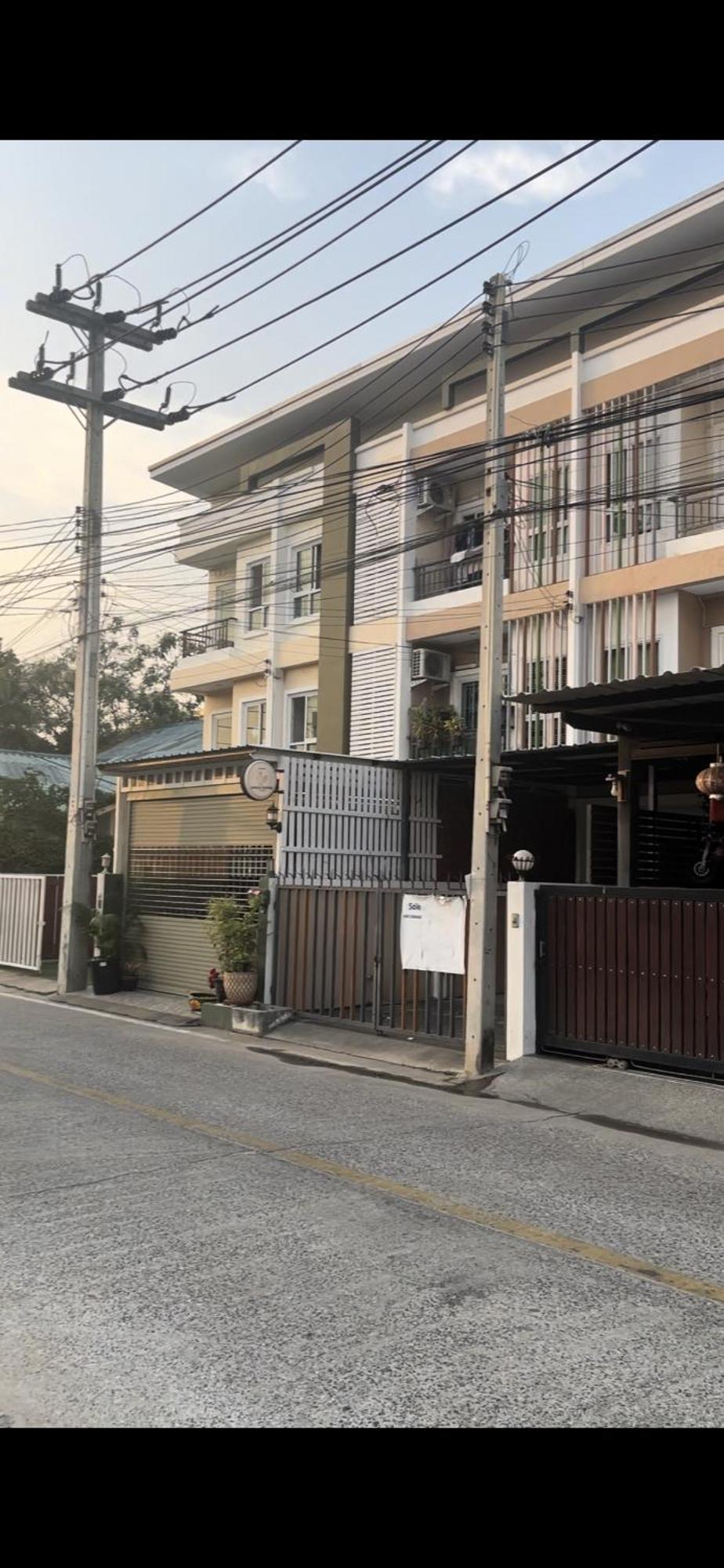 The European House Pattaya Bed & Breakfast ภายนอก รูปภาพ