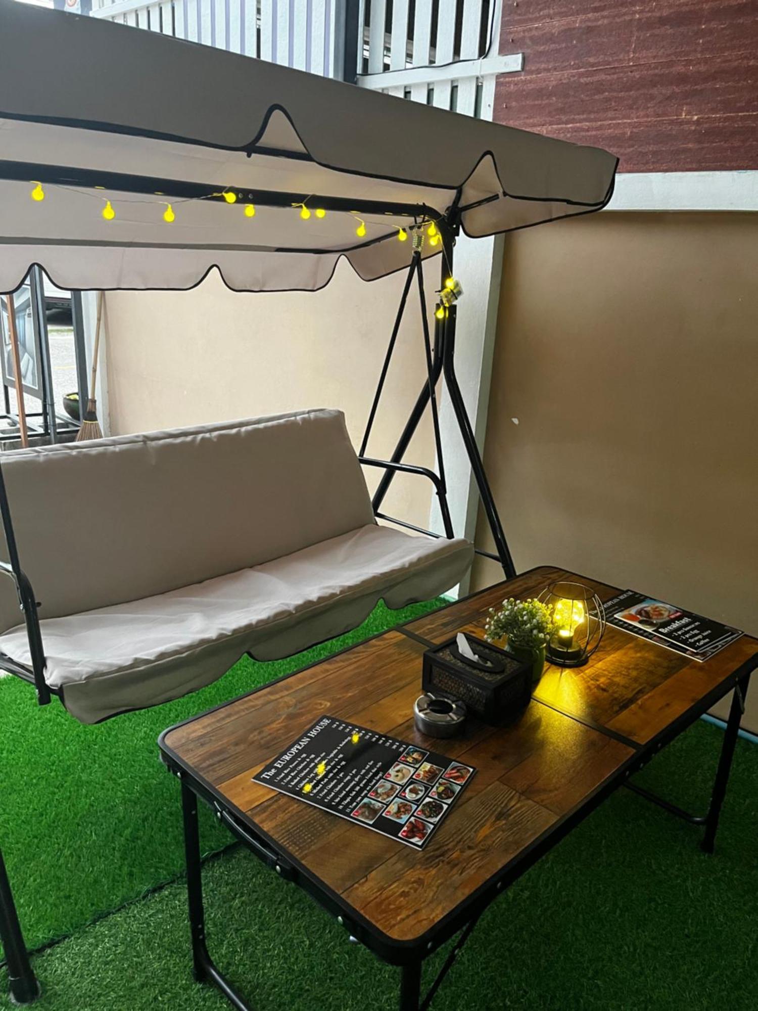 The European House Pattaya Bed & Breakfast ภายนอก รูปภาพ